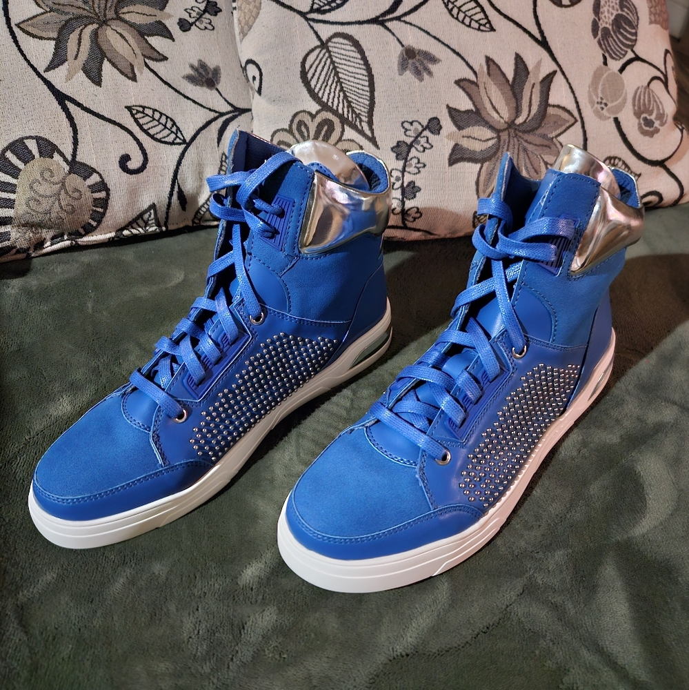 G by Guess Mens Theron High Top Sneakers Silver Studded Accents